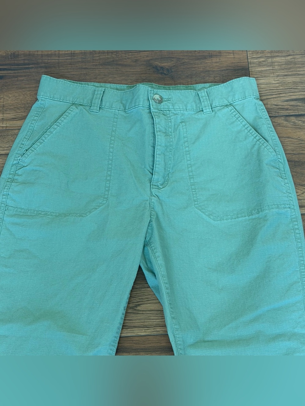 Eddie Bauer Womens Green Chinos Straight Leg Pants 10 Tall EUC Hiking Outdoor - Picture 2 of 8